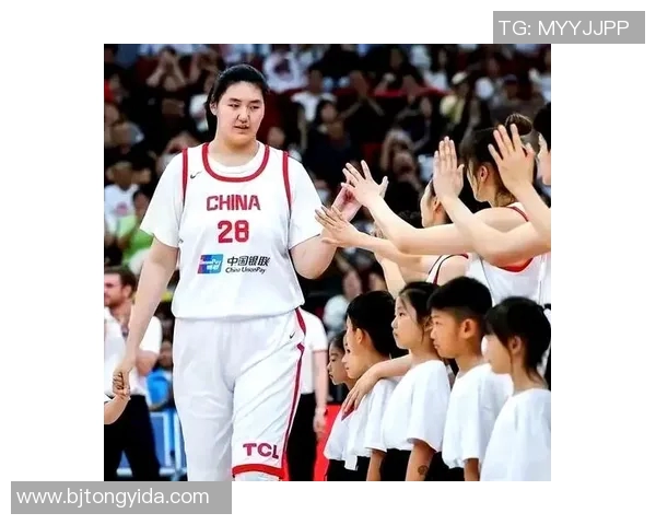 女篮新星们崇拜姚明的传奇影响力与篮球梦想的追逐之路