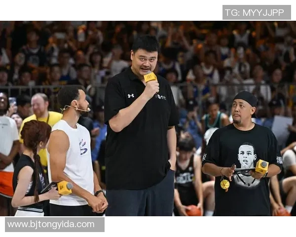 姚明实战录像回顾：重温篮球巨星的精彩瞬间与经典对决